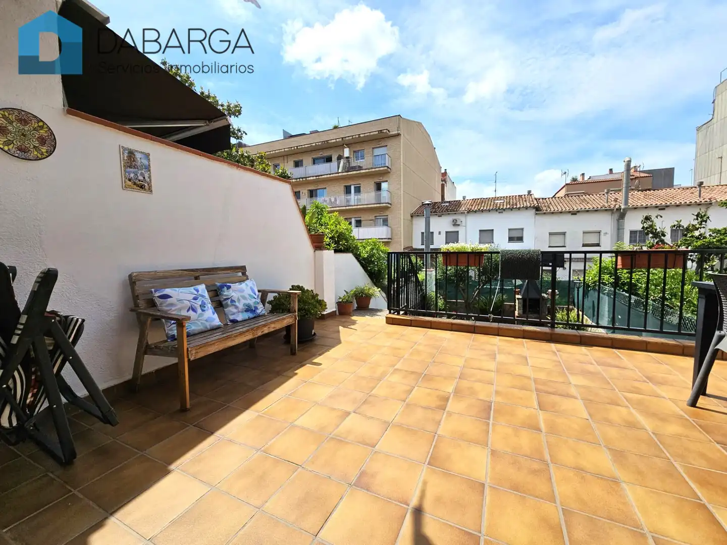 Terrassa de Casa adosada en venda en Ripollet amb Aire condicionat, Calefacció i Jardí privat
