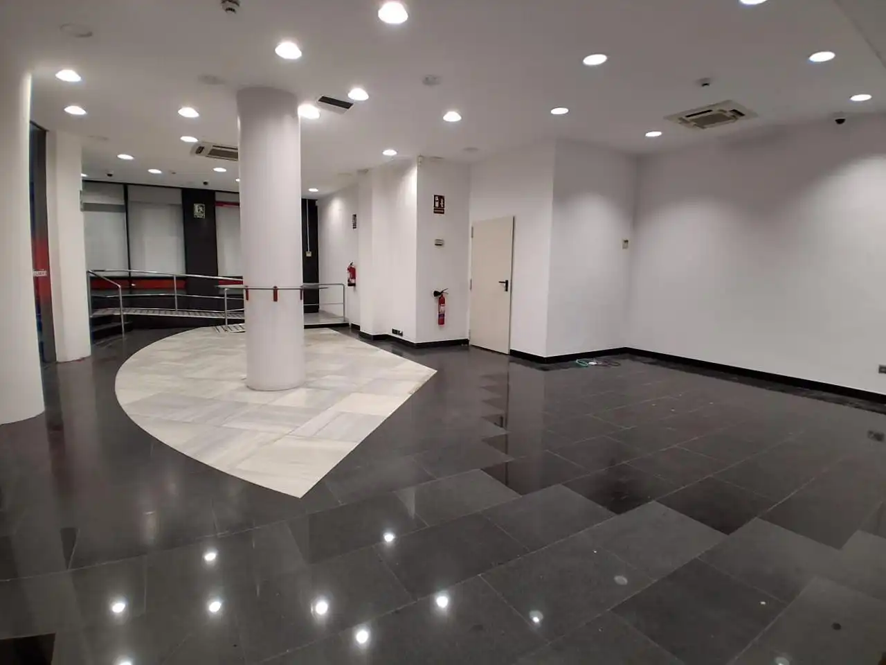 Local comercial en alquiler en Agirre Lehendakariaren Etorbidea, imagen 24
