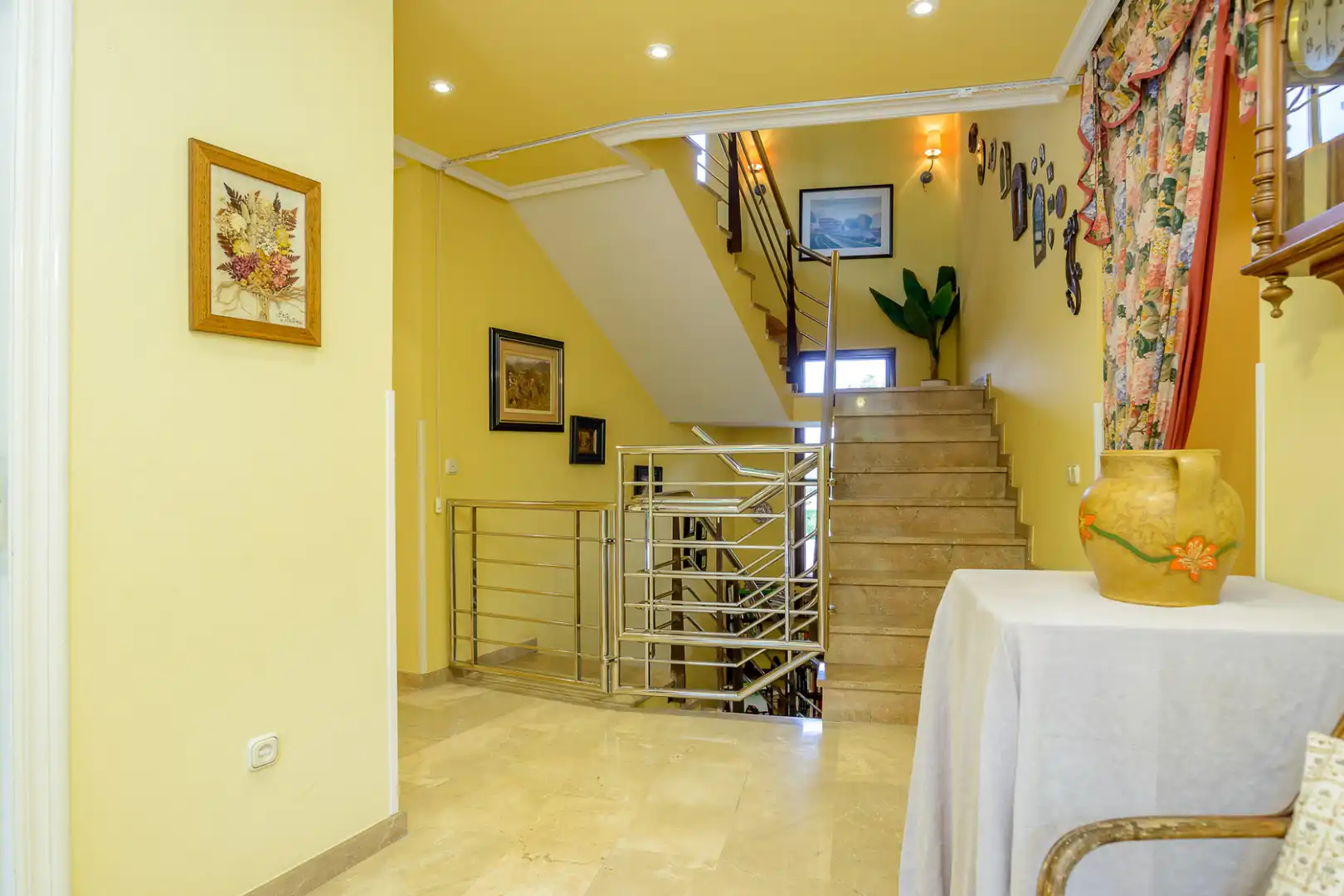 Casa o chalet en venta en Oviedo  con Calefacción, Jardín privado y Parquet