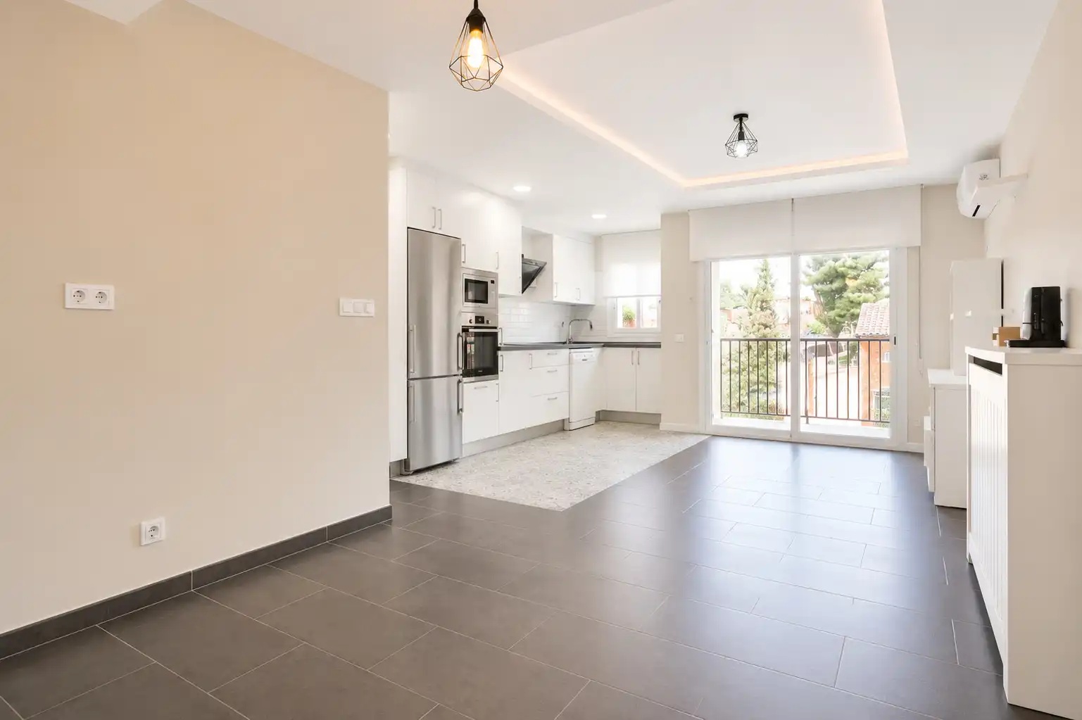 Kitchen of Flat for sale in El Vendrell  with Air Conditioner, Heating and Terrace