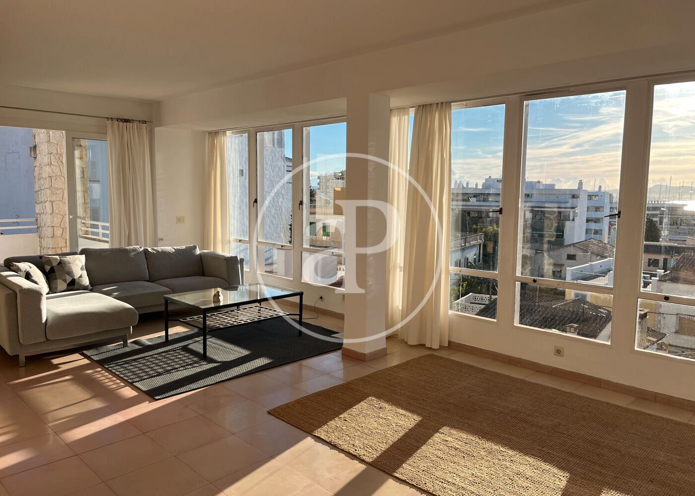 Flat to rent in Carrer de Santa Rita, El Terreno