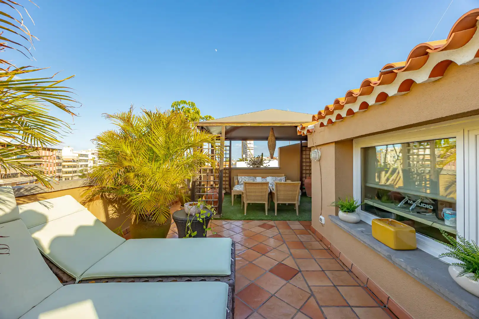 Terrassa de Casa o xalet en venda en Las Palmas de Gran Canaria amb Parquet, Terrassa i Traster