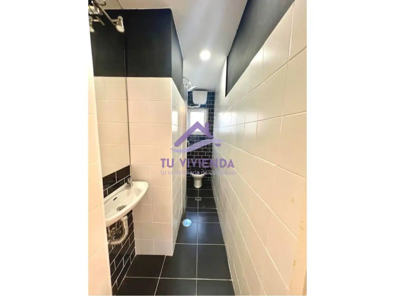 Bathroom of Flat for sale in Valladolid  with Heating and Furnished