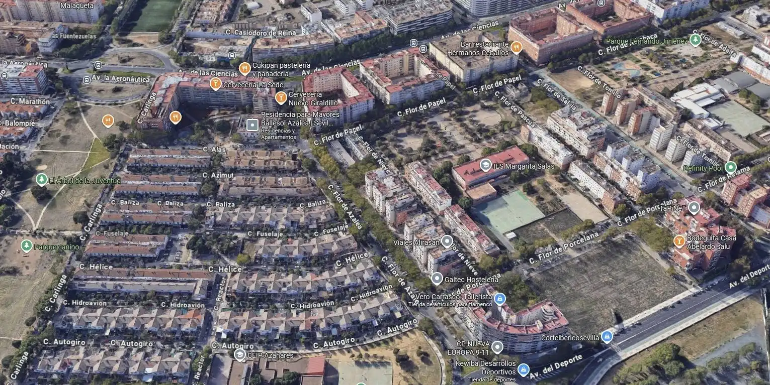 Vista exterior de Piso en venta en Sevilla