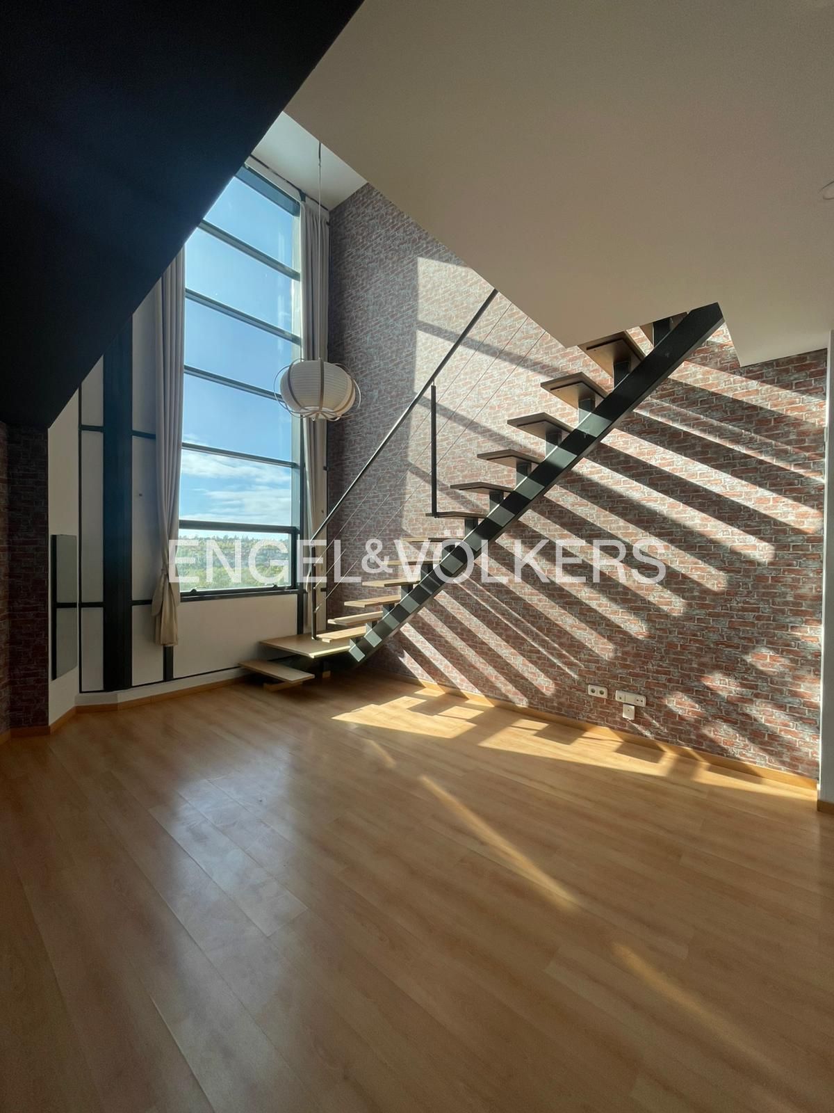 Loft to rent in Avenida del Juncal, Polígono Industrial Sur