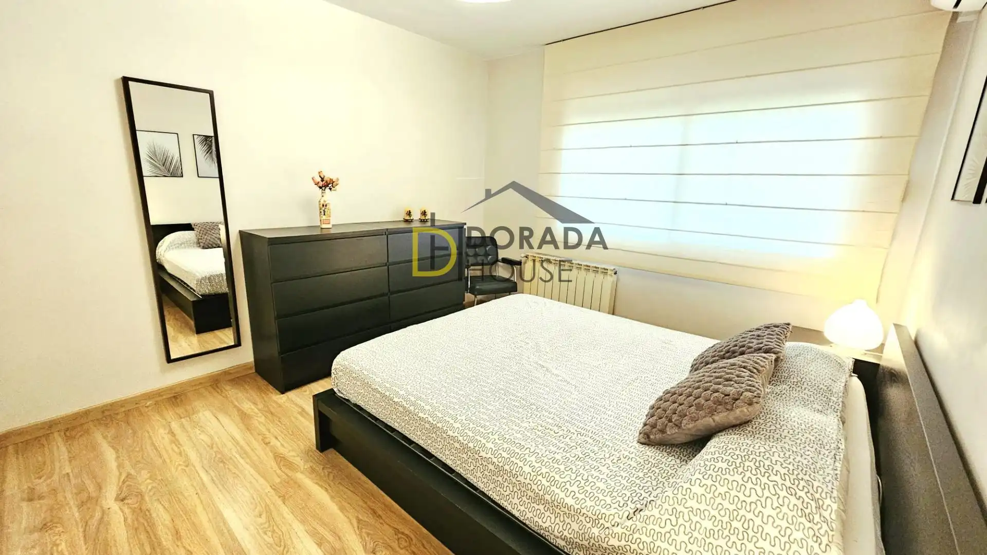 Bedroom of Flat for sale in Salou  with Air Conditioner, Heating and Parquet flooring