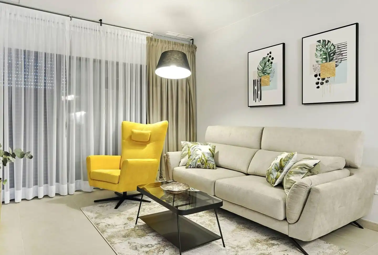 Sala d'estar de Planta baixa en venda en Orihuela amb Aire condicionat, Jardí privat i Terrassa