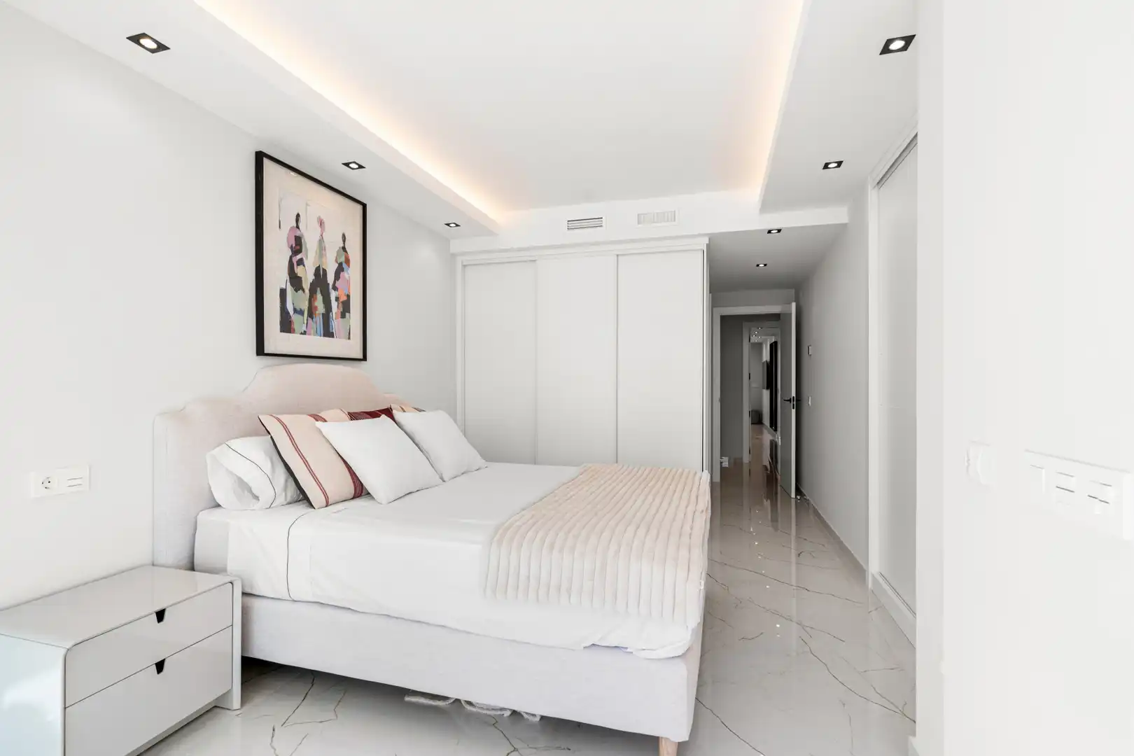 Habitación de Apartamento en venta en Marbella con Aire acondicionado, Terraza y Trastero