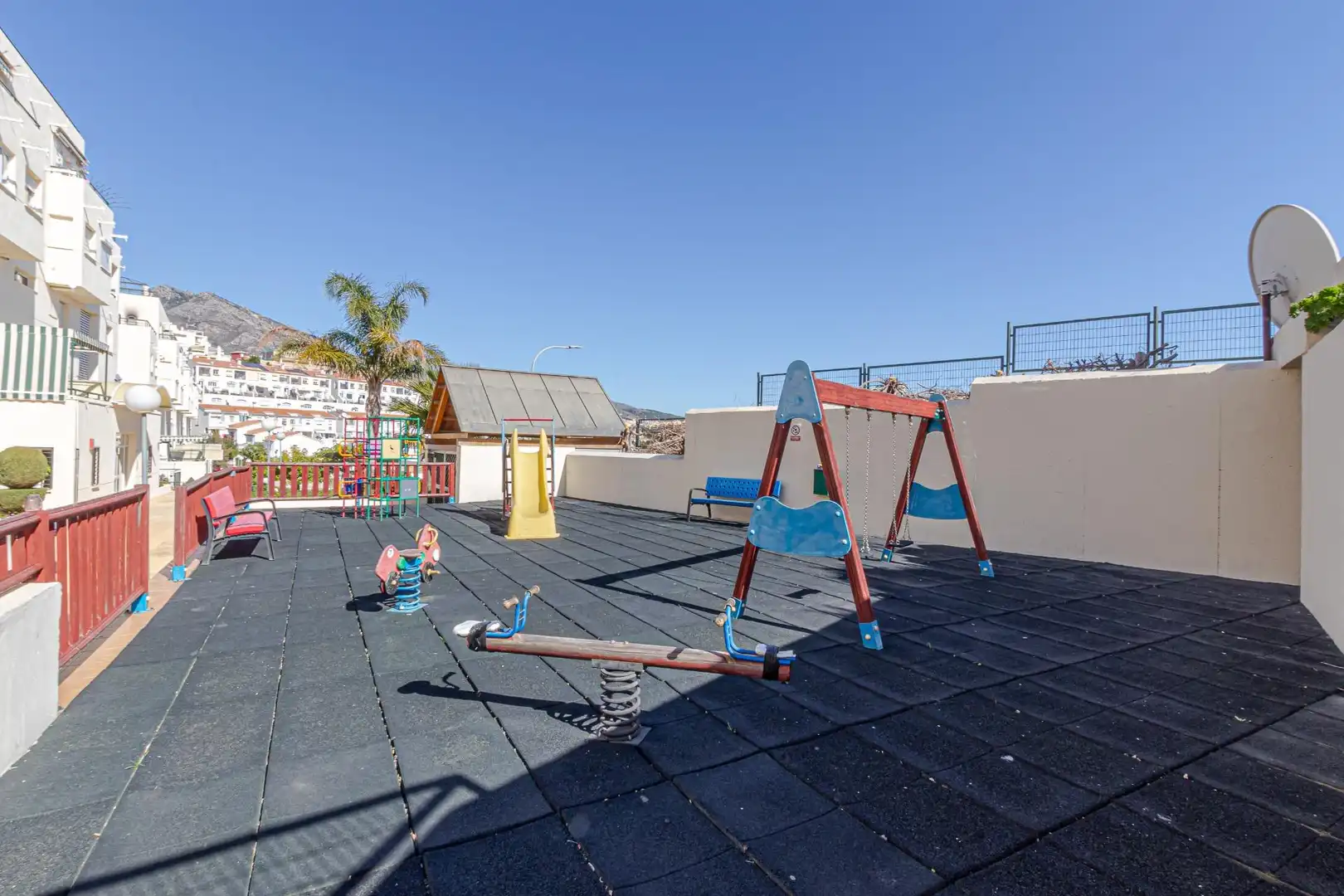 Apartament amb piscina en venda a Calle ALMUÑECAR, imagen 27