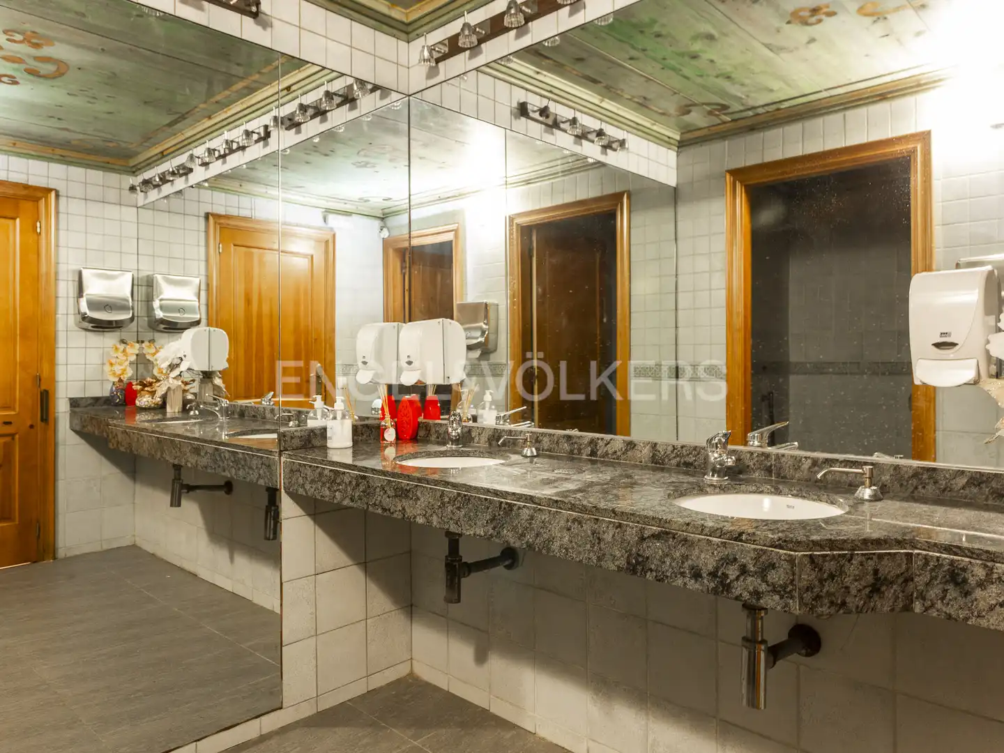 Business premises to rent in Vallirana, imagen 40