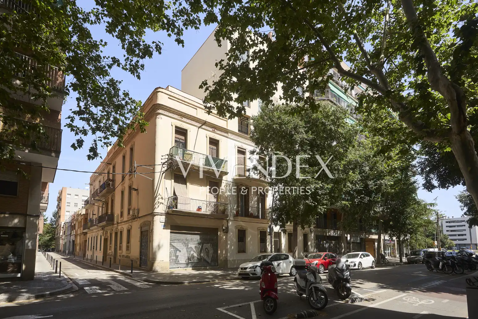 Vista exterior de Ático en venta en Barcelona con Calefacción y Terraza