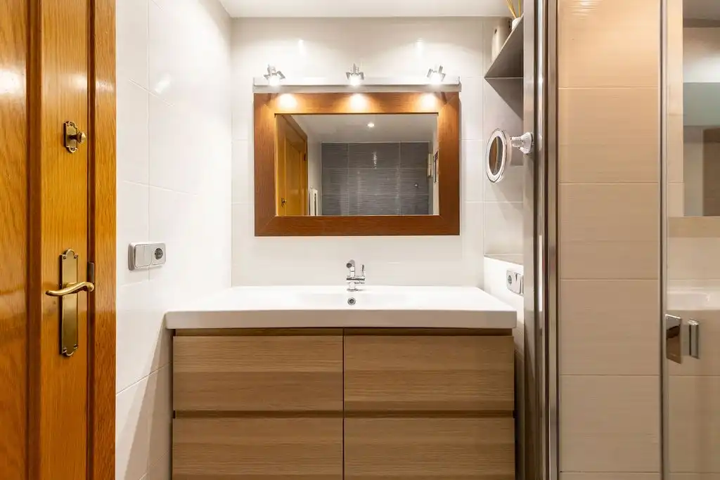 Badezimmer von Haus oder Chalet zum Verkauf in Canet de Mar mit Klimaanlage, Heizung und Terrasse