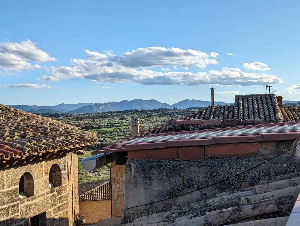 Exterior view of Houses for sale in Cretas  with Terrace, Storage room and Balcony