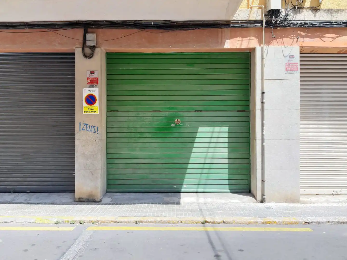 Local comercial en alquiler en C/ Josep Maria Fàbregas 5, imagen 2