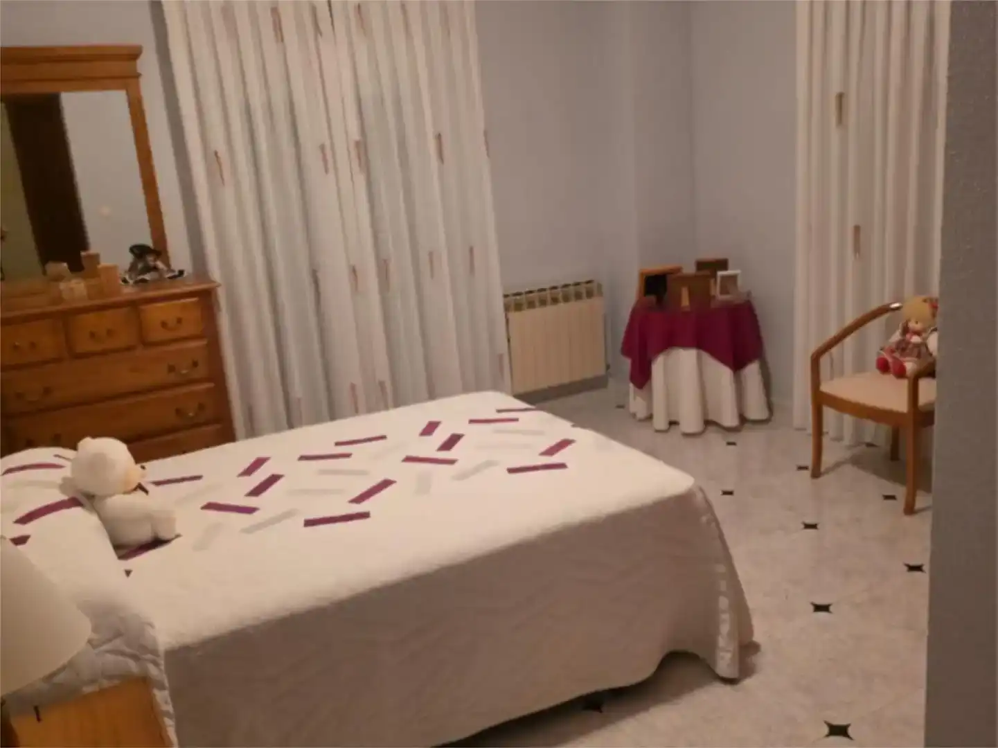 Dormitori de Casa o xalet en venda en Bermillo de Sayago amb Jardí privat