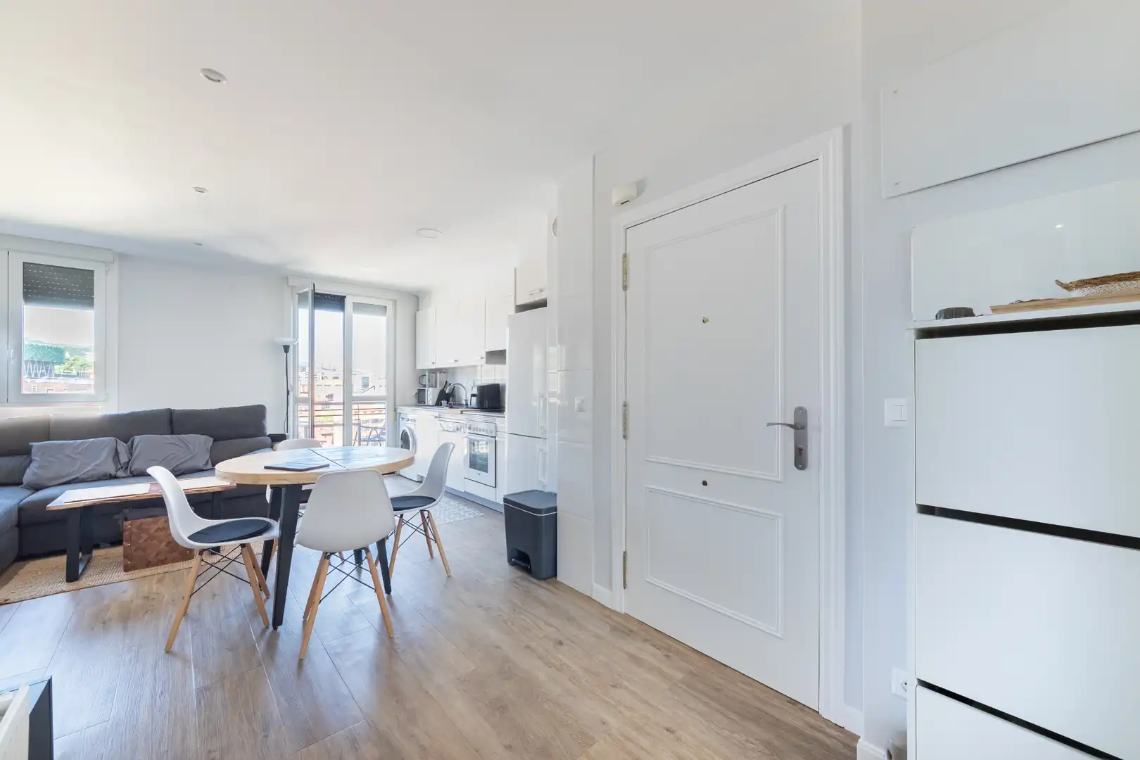 Piso en venta en Bilbao  con Calefacción, Trastero y Amueblado