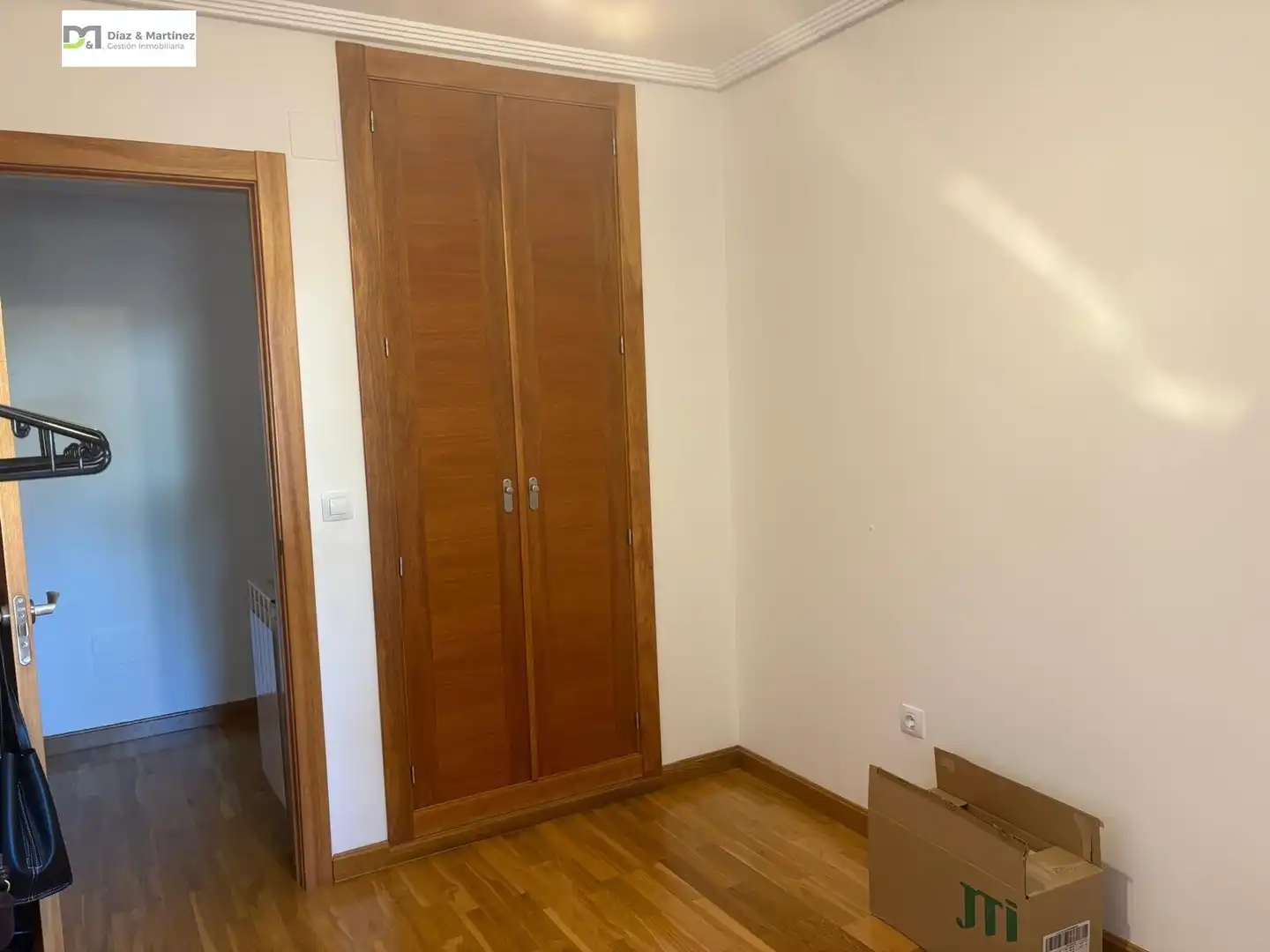 Habitación de Apartamento de alquiler en San Andrés del Rabanedo con Calefacción, Parquet y Trastero
