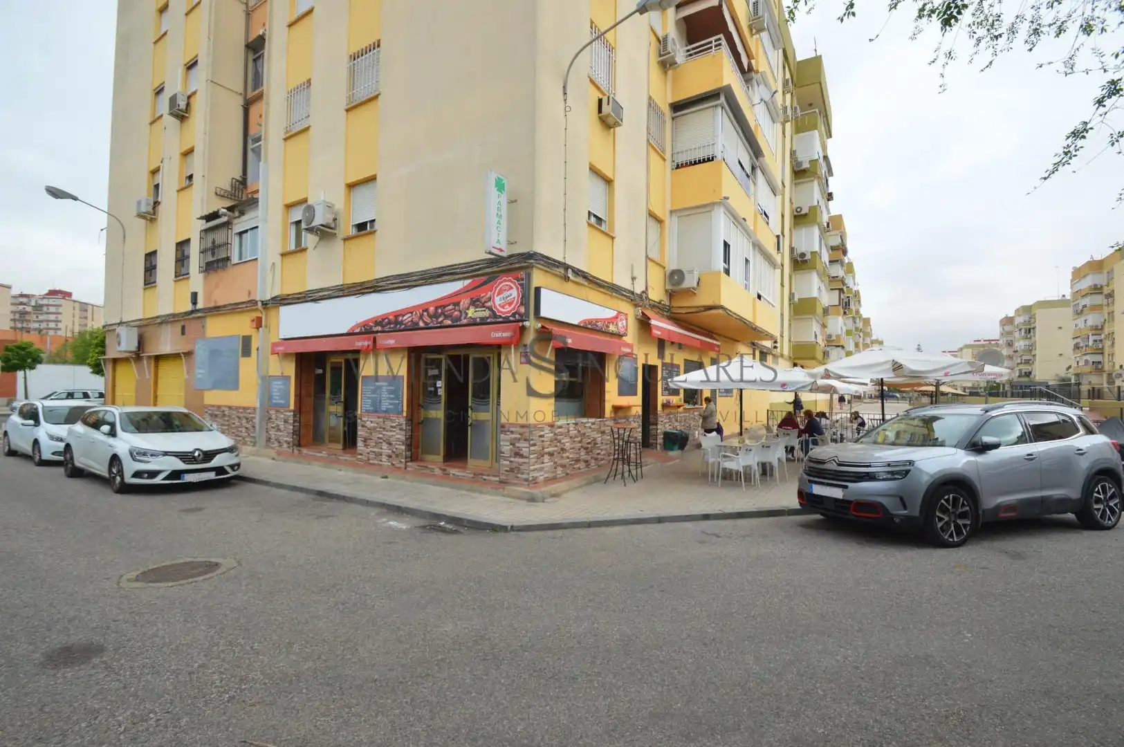 Local de alquiler en Sevilla con Aire acondicionado y Amueblado