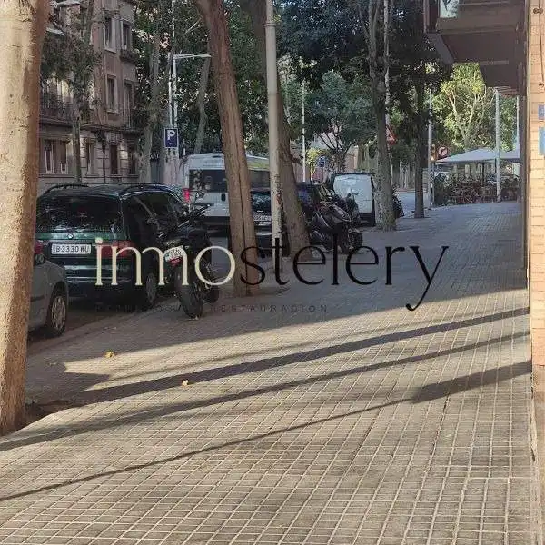 Local de lloguer a La Vila Olímpica del Poblenou
