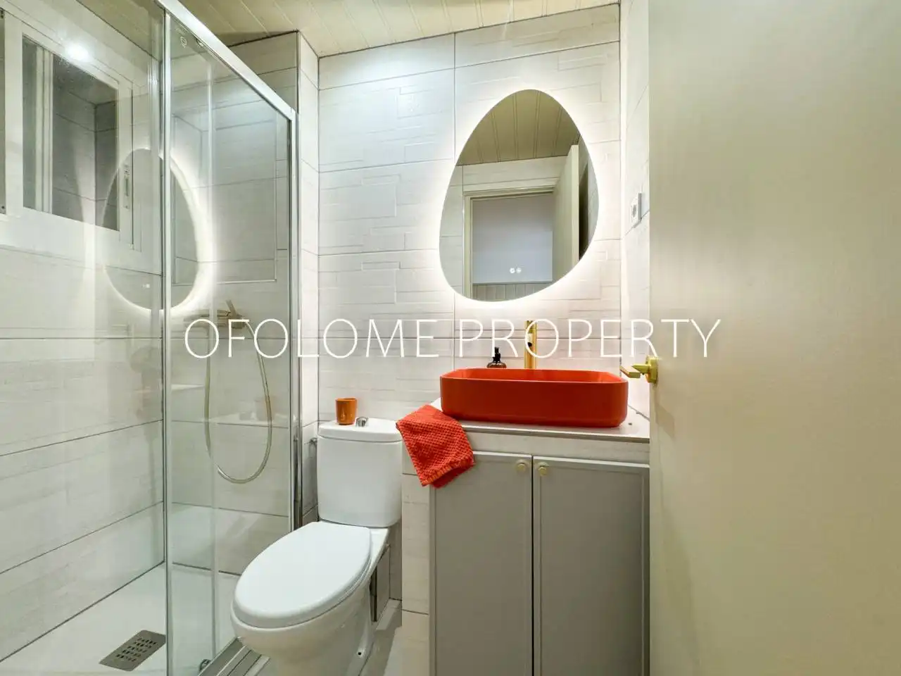 Bathroom of Flat for sale in Barcelona  with Air Conditioner, Heating and Parquet flooring