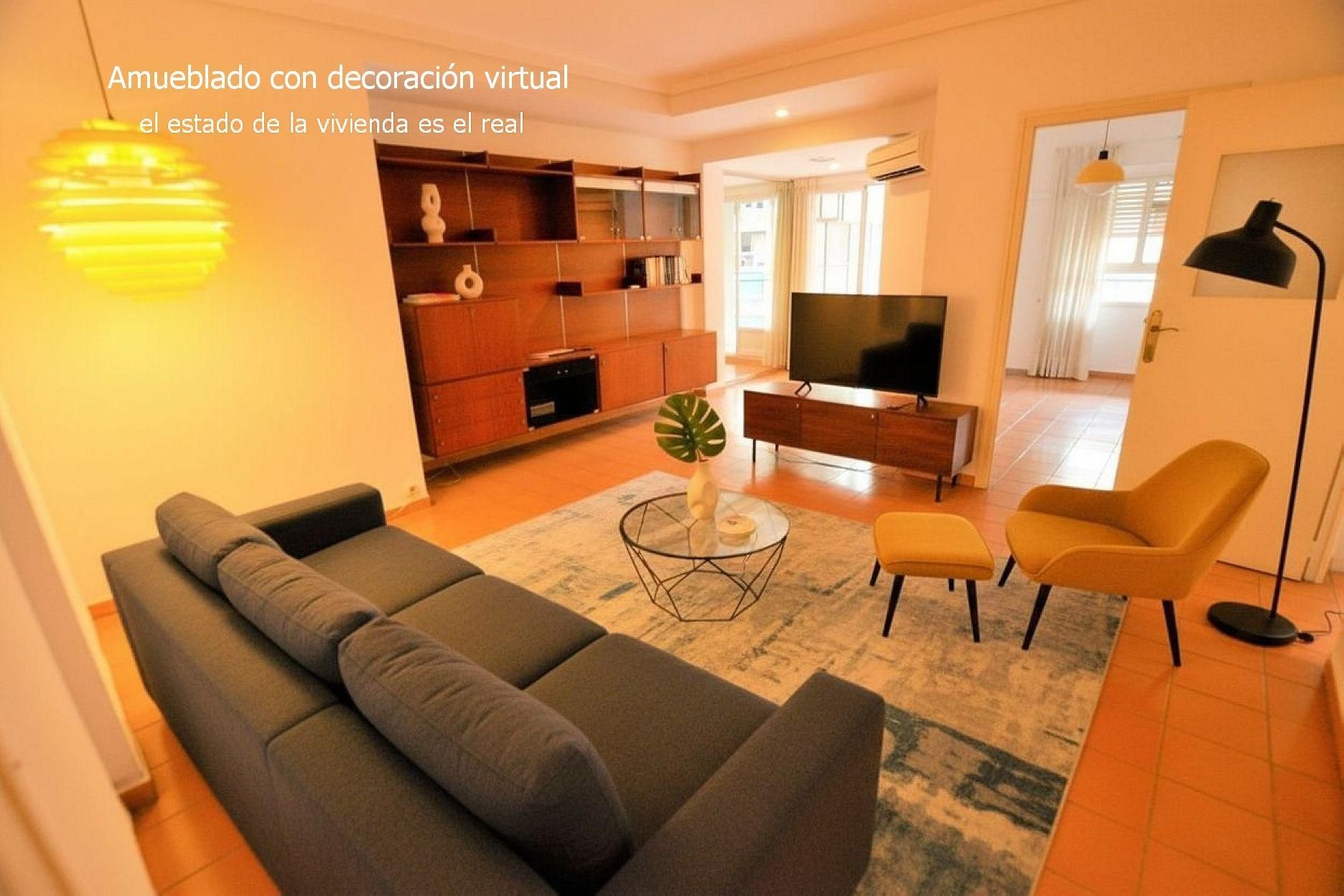 Living room of Flat for sale in  Valencia Capital  with Air Conditioner and Balcony
