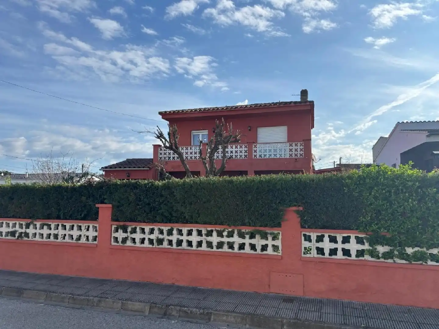 Vista exterior de Casa o chalet en venta en Llagostera con Jardín privado y Piscina comunitaria
