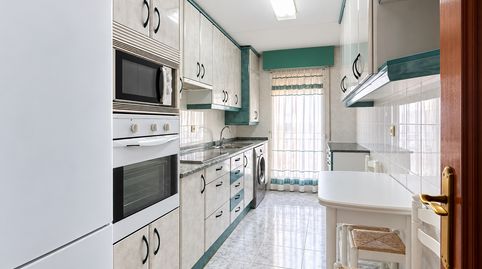 INMOBILIARIA TAGONIA pone a la venta esta luminosa vivienda de tres dormitorios situada en Tielmes., imatge 2