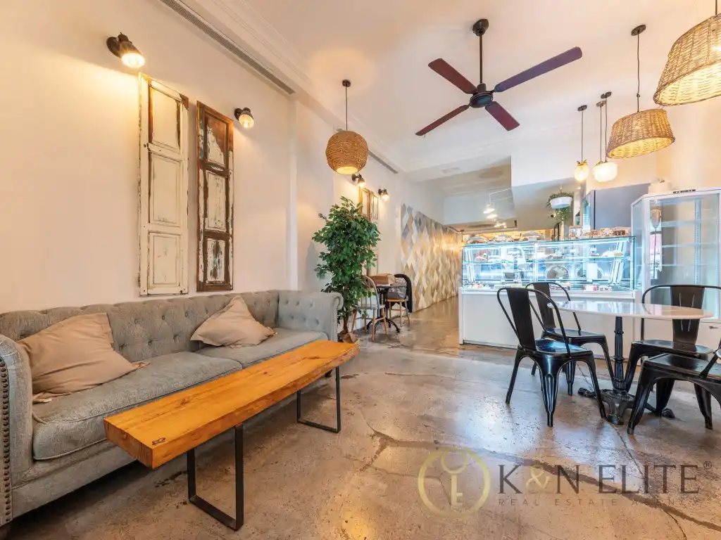 Local comercial en traspaso en Calle Angel Lozano, imagen 4