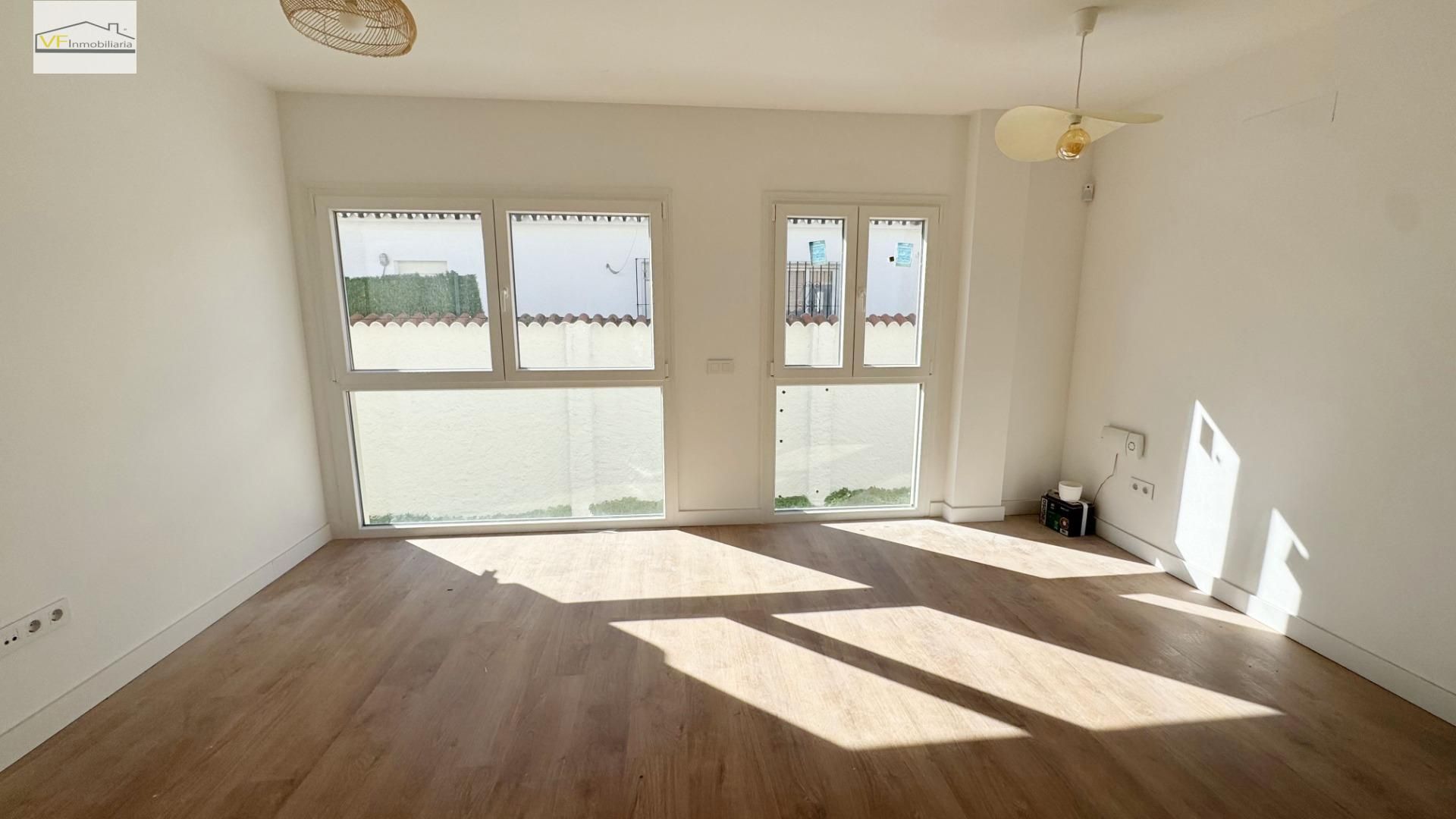 Living room of Flat for sale in Torremolinos  with Private garden, Terrace and Storage room