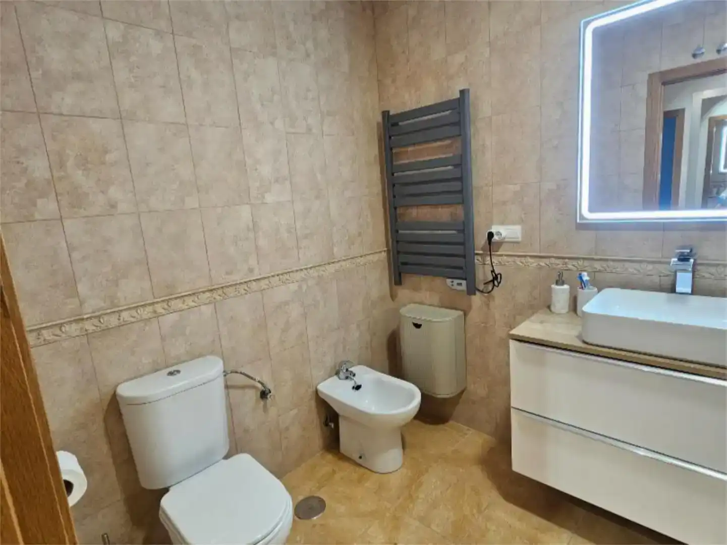 Baño de Piso en venta en Alcalá de los Gazules con Aire acondicionado y Balcón