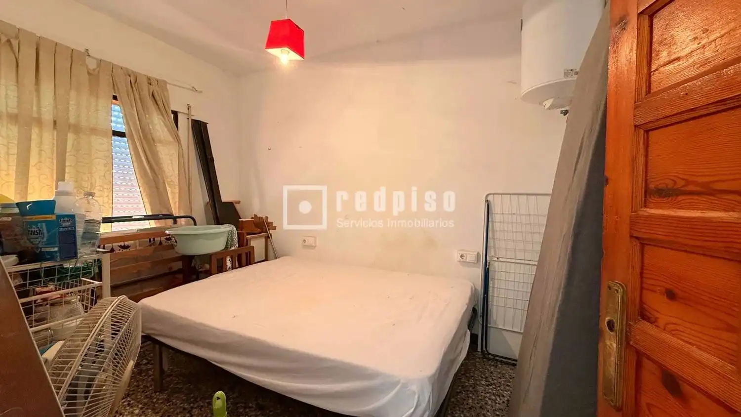 Schlafzimmer von Geschaftsraum zum Verkauf in Coín mit Klimaanlage und Terrasse