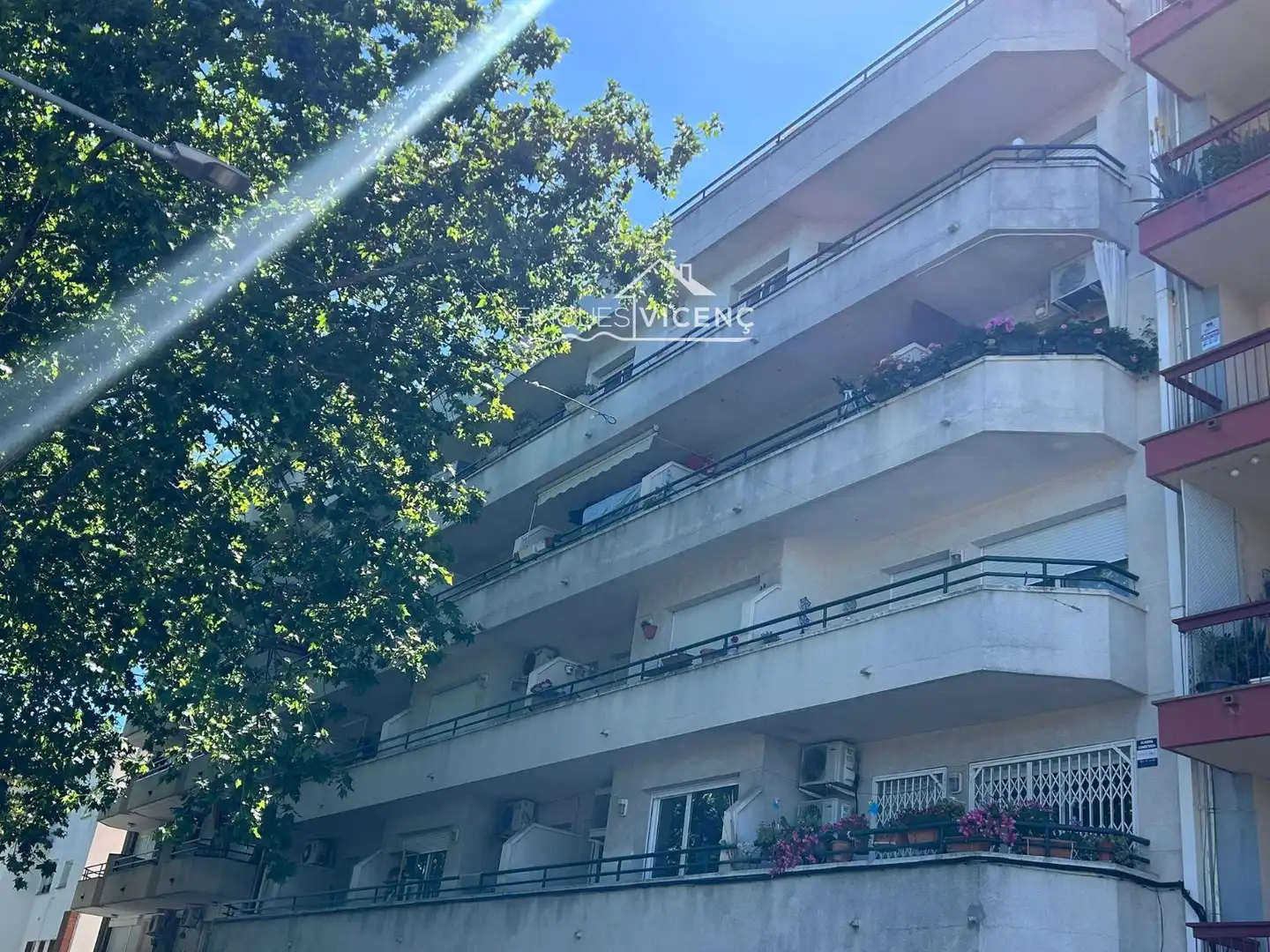Vista exterior de Pis en venda en Calafell amb Terrassa, Piscina i Piscina comunitària