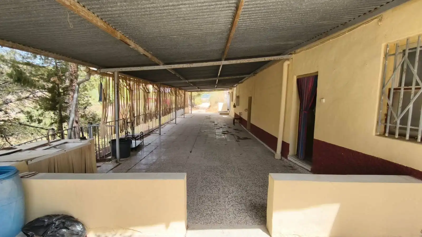 Casa rústica con jardín en venta en Crevillent, imagen 2
