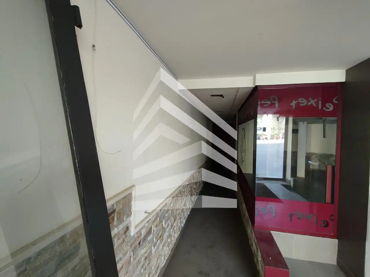 Business premises for sale in De Pi I Margall, imagen 12
