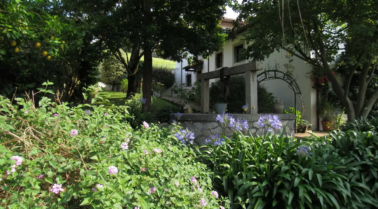 Jardí de Finca rústica en venda en Pravia amb Calefacció, Jardí privat i Parquet