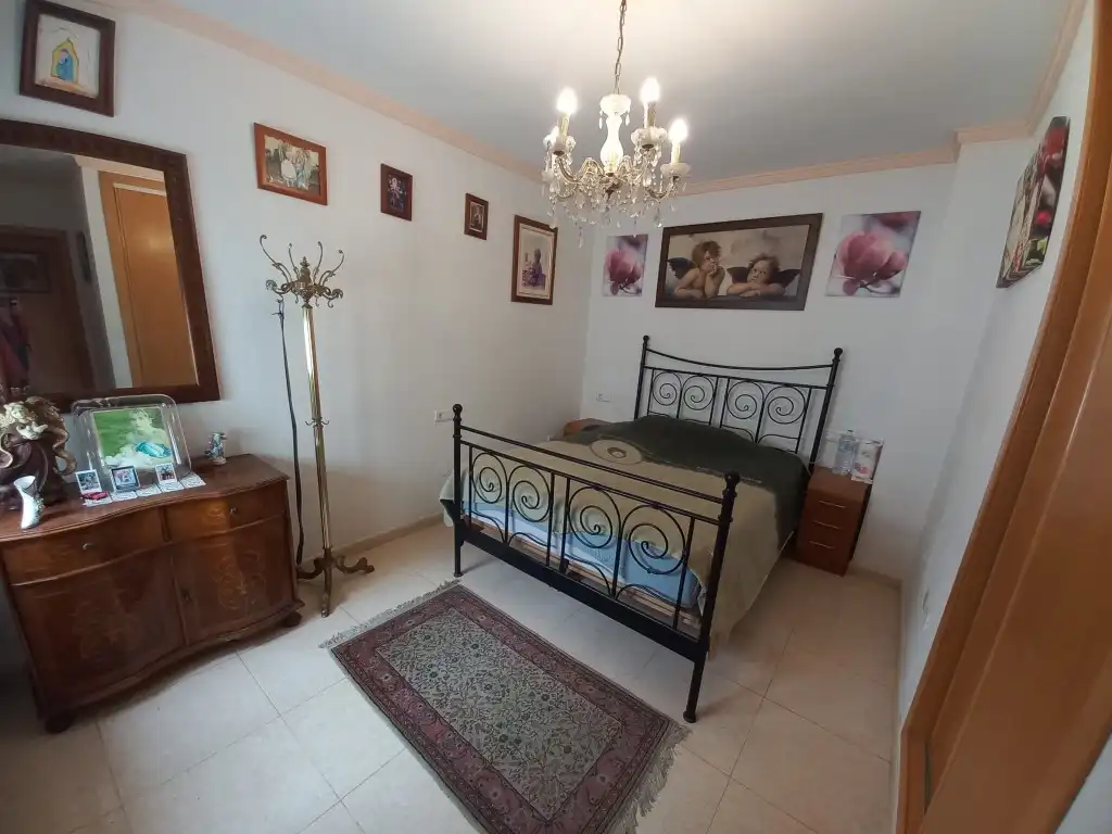 Schlafzimmer von Dachboden zum Verkauf in Vélez-Málaga mit Terrasse, Abstellraum und Gemeinschaftspool
