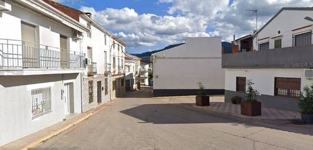 Casa-chalet en Venta en Puente de Génave