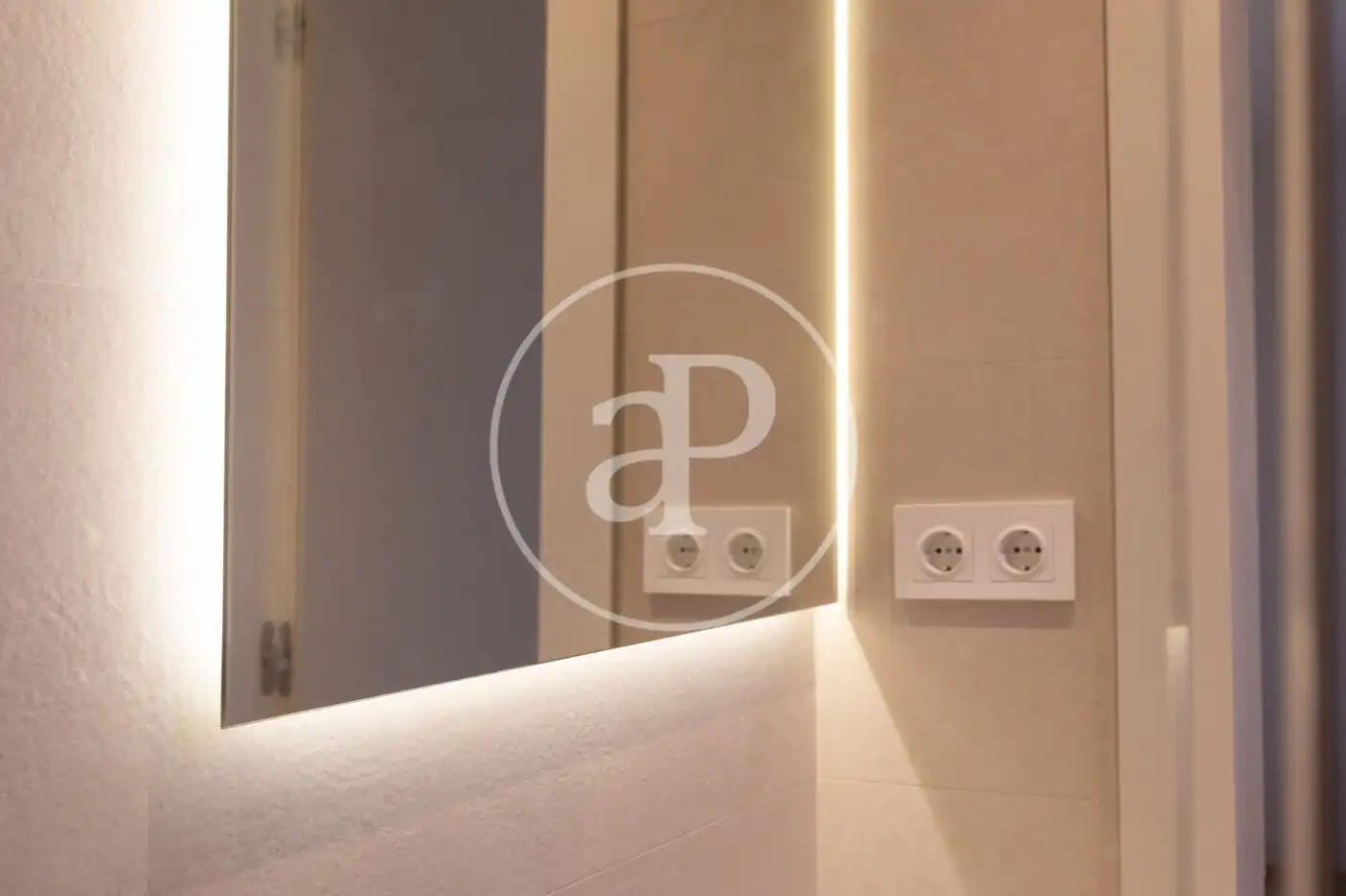 Appartamento con terrazza in vendita a Carrer de la Diputació, imagen 64