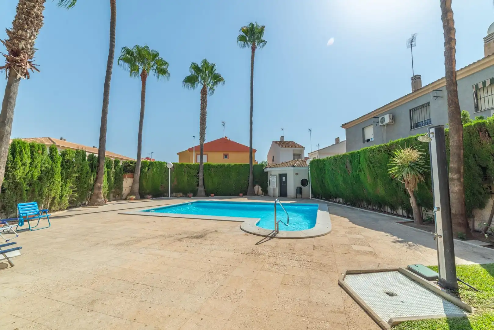 Baixos amb piscina en venda a Calle de las Camelias, imagen 3