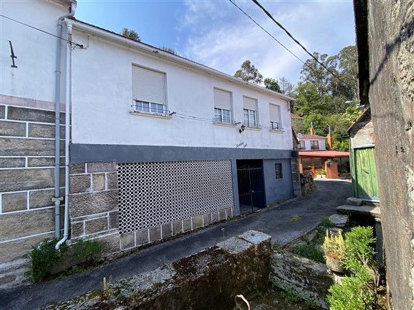 Exterior view of House or chalet for sale in Melón  with Storage room and Furnished