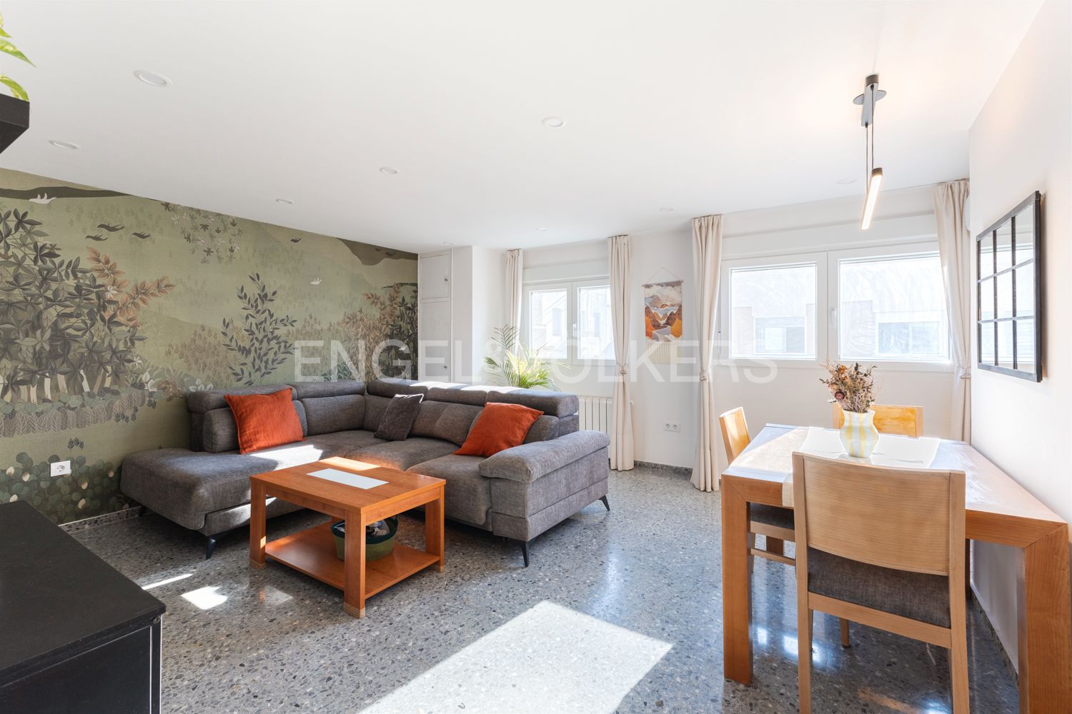 Vista exterior de Apartament en venda en  Valencia Capital amb Aire condicionat i Calefacció