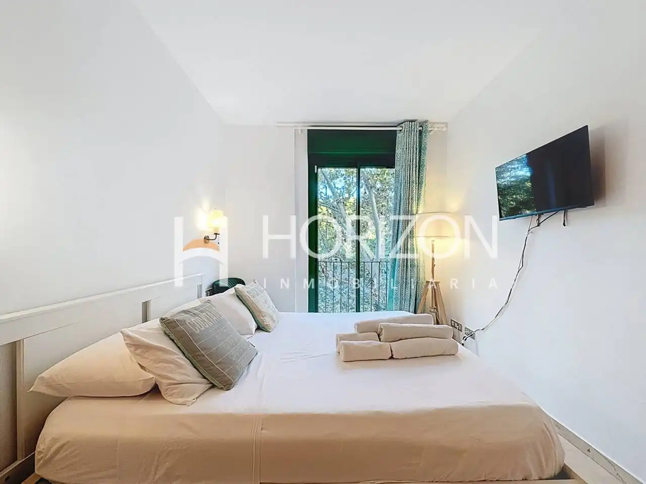 Schlafzimmer von Wohnung zum Verkauf in Barcelona mit Klimaanlage, Heizung und Möbliert