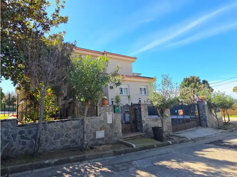 Exterior view of Houses for sale in Lloret de Mar