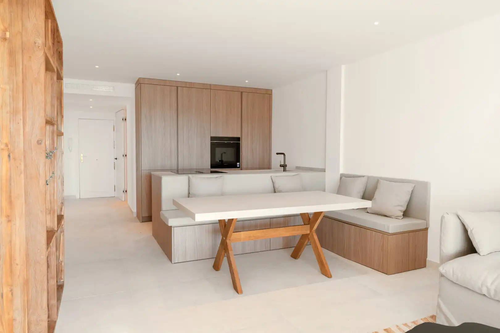 Apartamento con piscina en venta en Nueva Andalucía, imagen 3