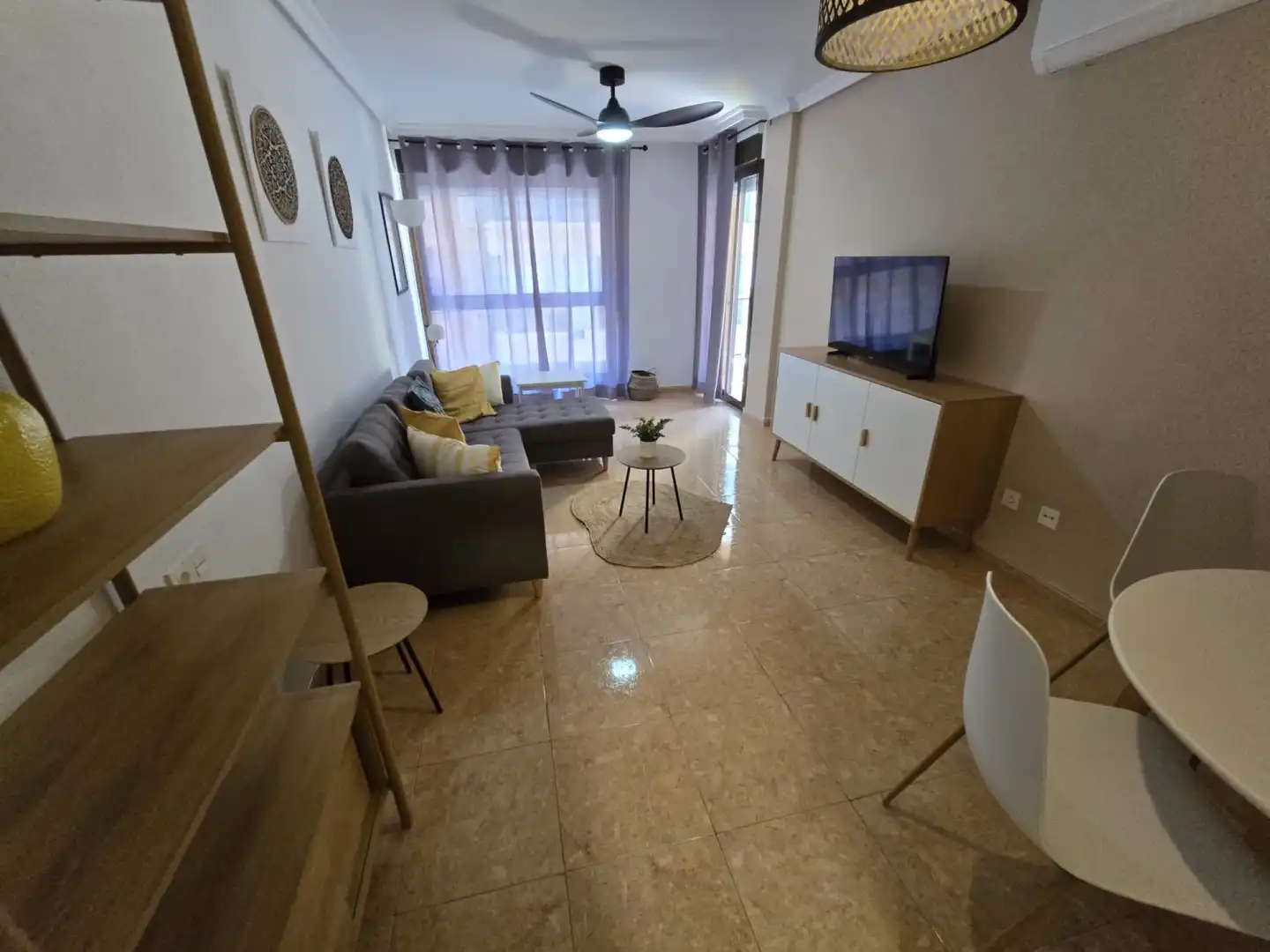 Sala de estar de Piso en venta en Águilas con Balcón