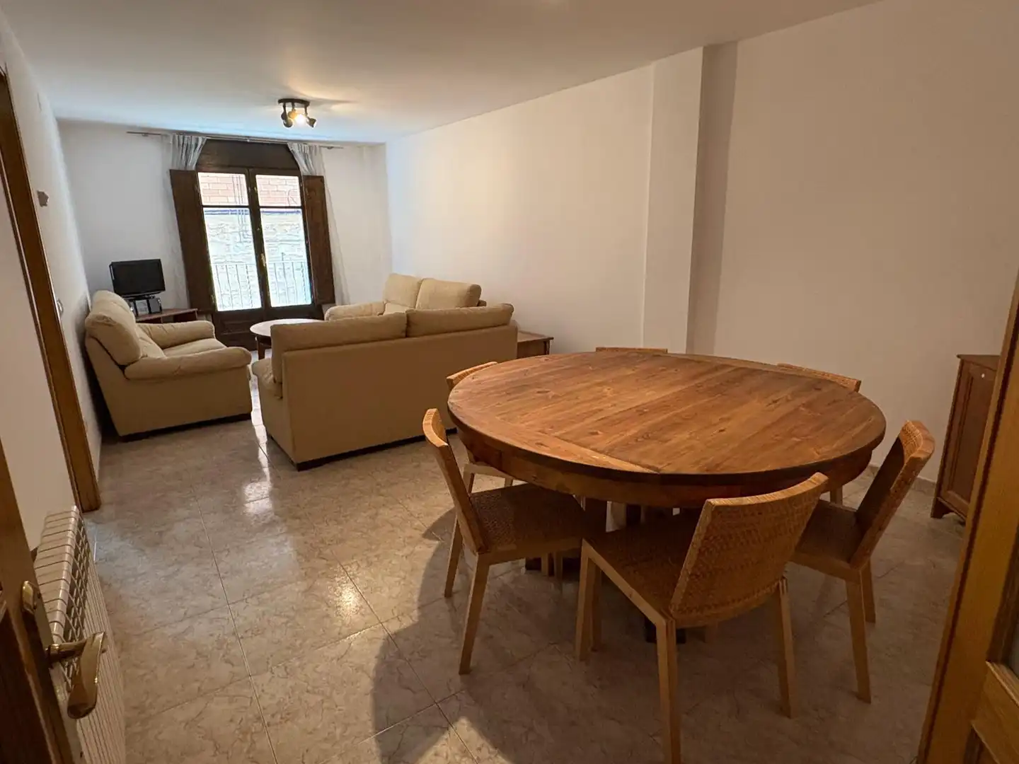 Comedor de Piso en venta en Solsona con Calefacción, Terraza y Horno
