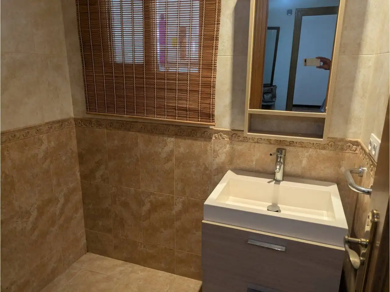 Bathroom of Flat for sale in Elda  with Storage room and Balcony