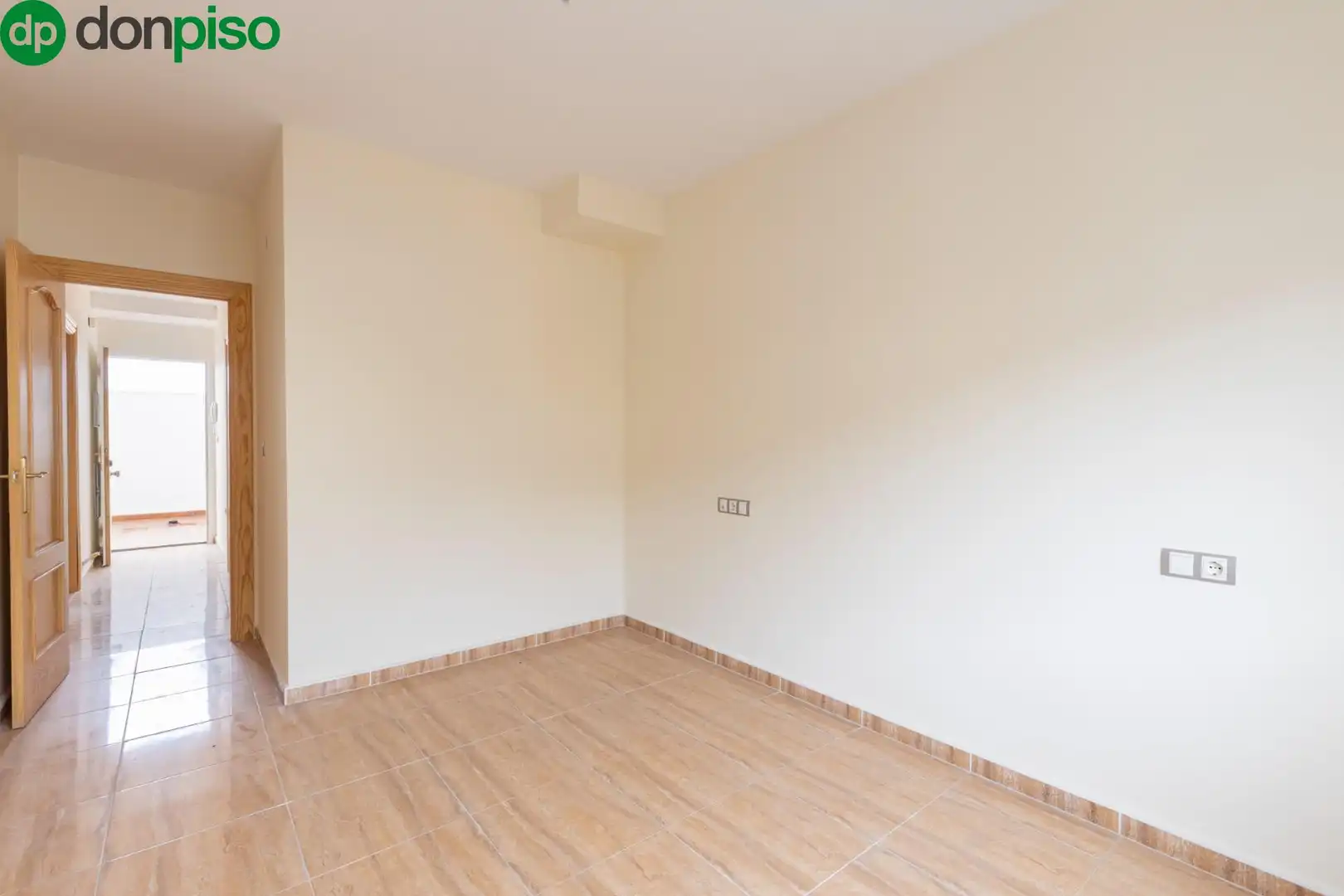 Schlafzimmer von Wohnung zum Verkauf in Güevéjar mit Balkon