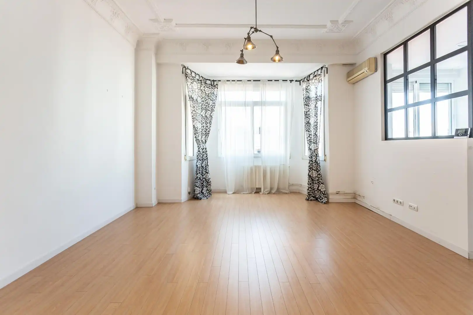 Flat for rent in Calle SALAMANCA, 20, Gran Via