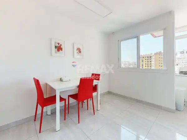 Habitación de Piso en venta en Vigo  con Calefacción, Parquet y Trastero